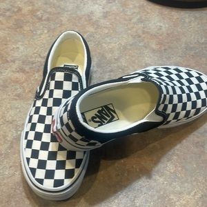 New custom Vans women’s 7.5